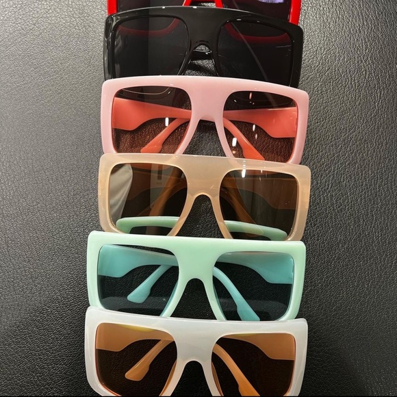 Oversized frames - Picture 6 of 7